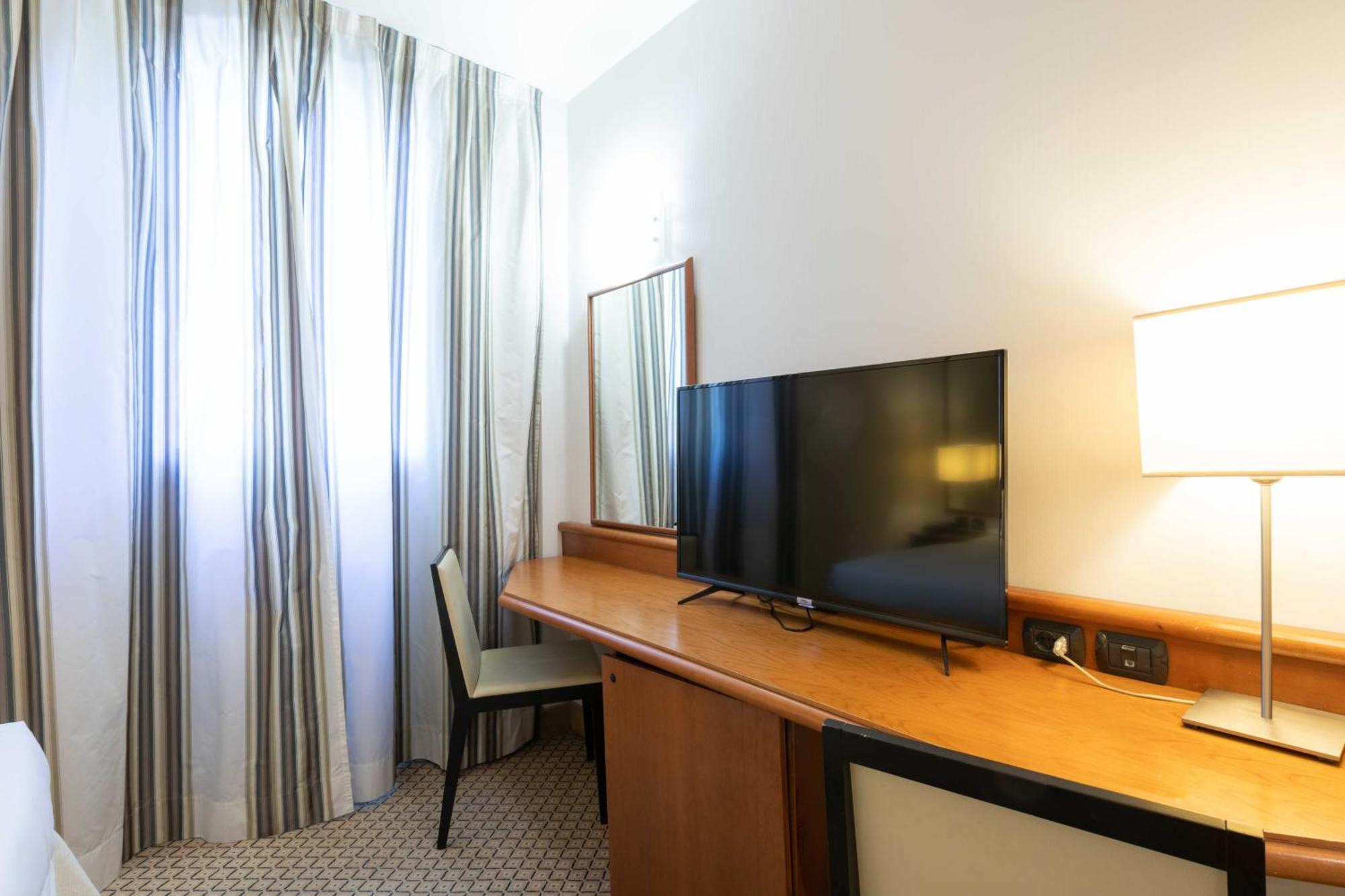 Classic Double or Twin Room,1274446864:JPEG